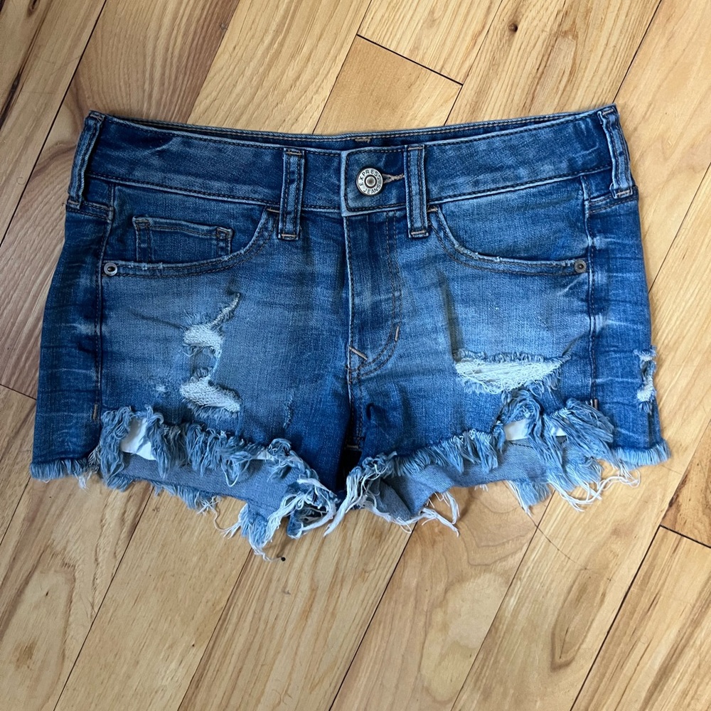 Express Shorts